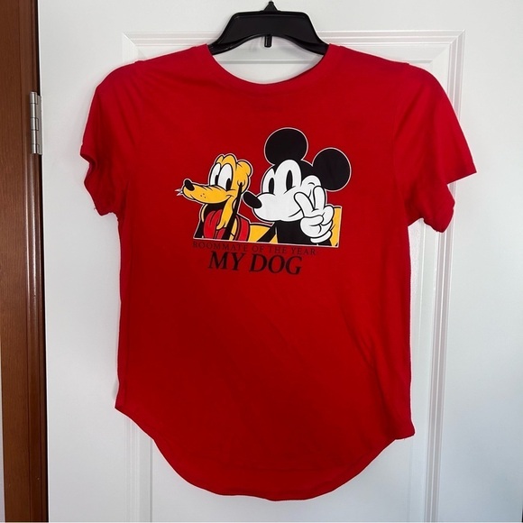 2/$30 Disney Mickey Mouse & Pluto Red Scoop neck Cap Sleeve Womens Tshirt Large - Picture 3 of 10